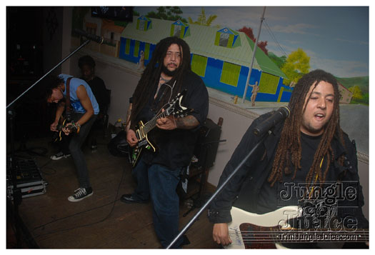 woodford_cafe_unplugged_apr24-011