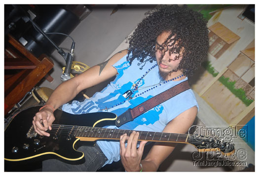 woodford_cafe_unplugged_apr24-013