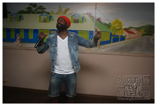 woodford_cafe_unplugged_apr3-025