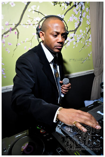 busspepper_skyfall_dec31-0037