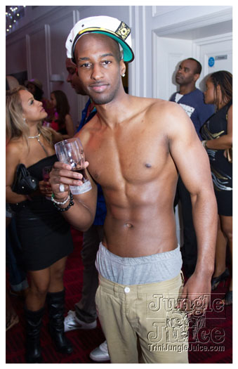 shipwrecked_2012-044