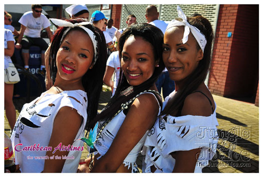 triniposseuk_colours_2012-001