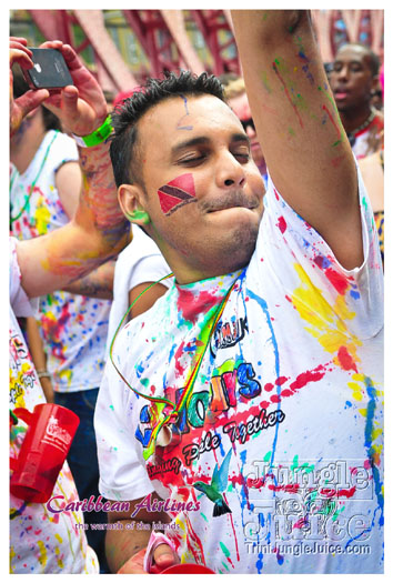 triniposseuk_colours_2012-092