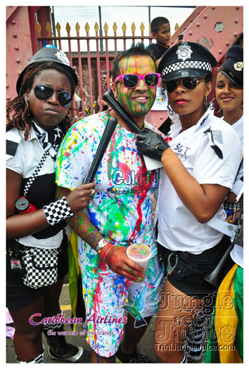 triniposseuk_colours_2012-096