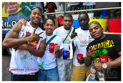 triniposseuk_colours_2012-098