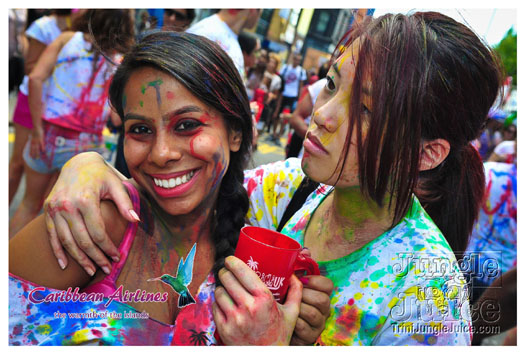 triniposseuk_colours_2012-101