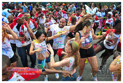 triniposseuk_colours_2012-104