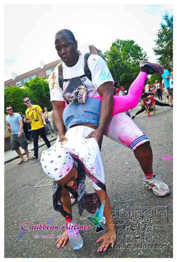 triniposseuk_colours_2012-117