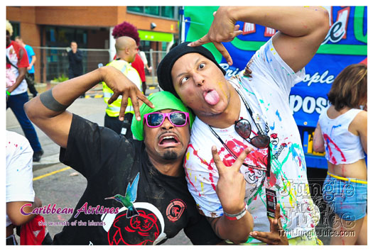 triniposseuk_colours_2012-123