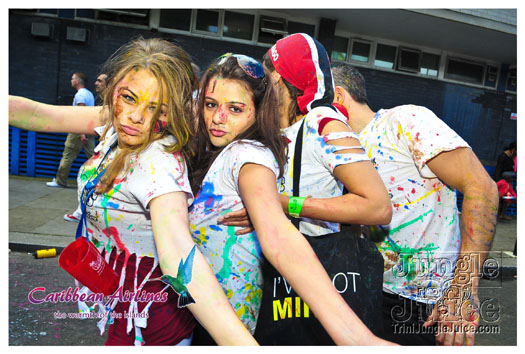 triniposseuk_colours_2012-146