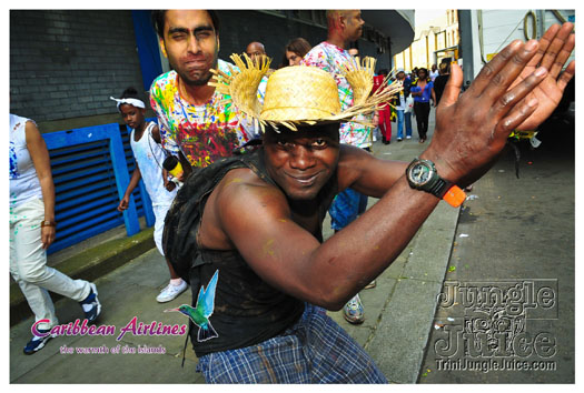 triniposseuk_colours_2012-147