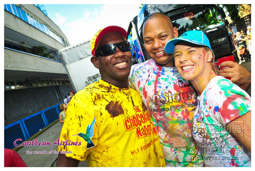 triniposseuk_colours_2012-151