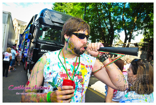 triniposseuk_colours_2012-152