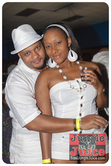 14th_annual_wear_white_2013-023