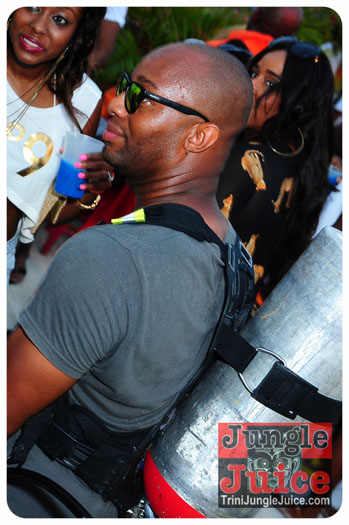 booze_premium_2013_pt1-037