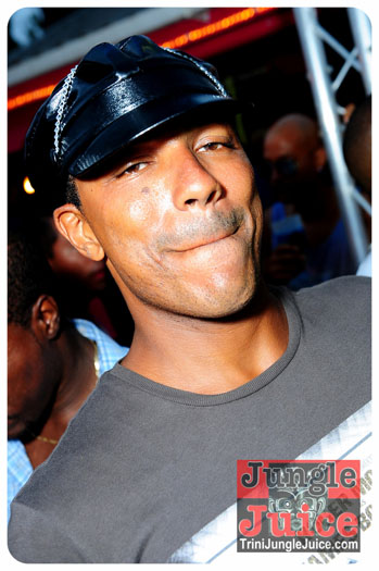 booze_premium_2013_pt1-040