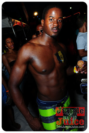 booze_premium_2013_pt1-065