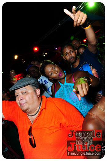 booze_premium_2013_pt1-100