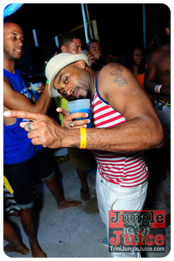 booze_premium_2013_pt1-159