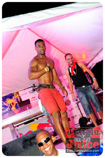 booze_premium_2013_pt1-170