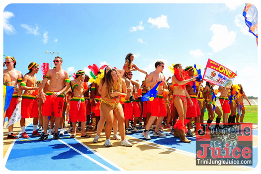 kadooment_day_2013_pt1-069