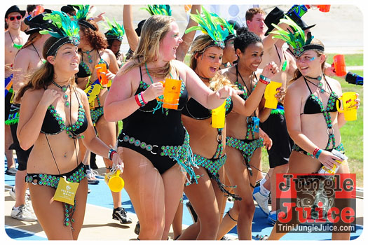 kadooment_day_2013_pt1-080