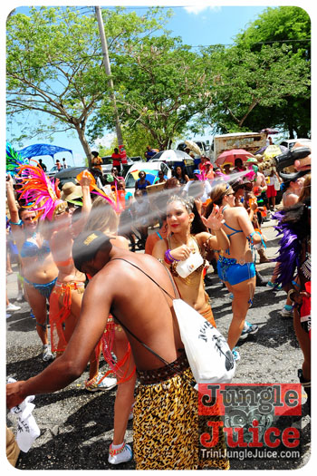 kadooment_day_2013_pt1-138