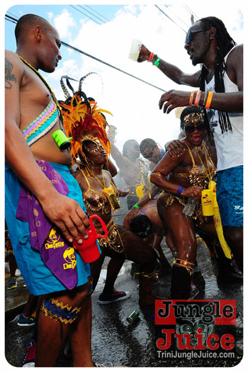 kadooment_day_2013_pt3-038