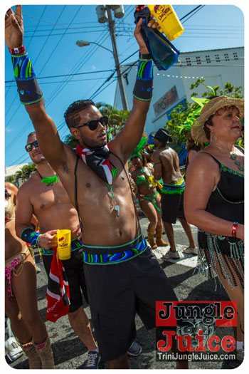 kadooment_day_2013_pt4-057