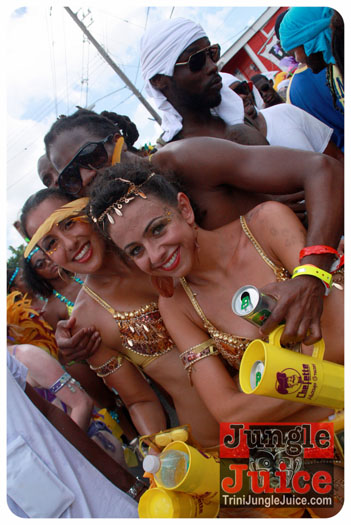 kadooment_day_2013_pt6-040
