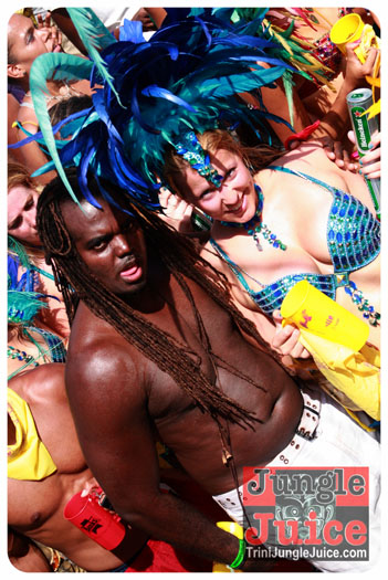 kadooment_day_2013_pt6-169