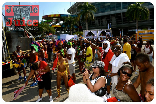 miami_parade_2013_pt6-045