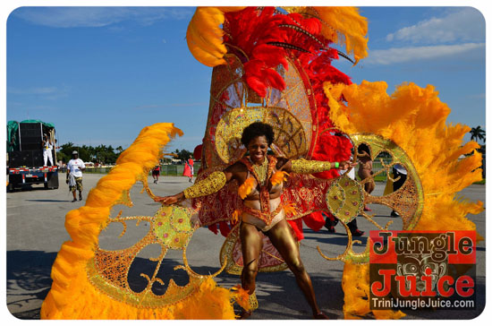 miami_parade_2013_pt8-035