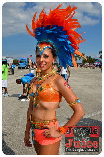 miami_parade_2013_pt9-011