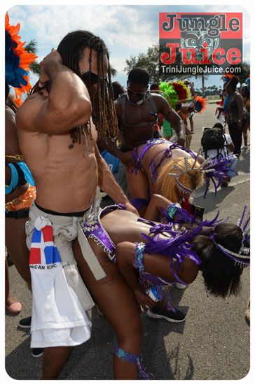 miami_parade_2013_pt9-014