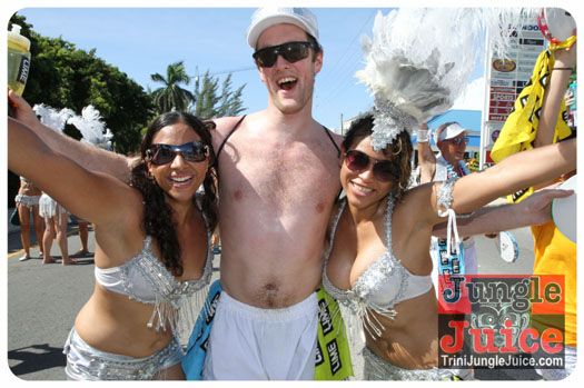 cayman_carnival_2013_part1-015