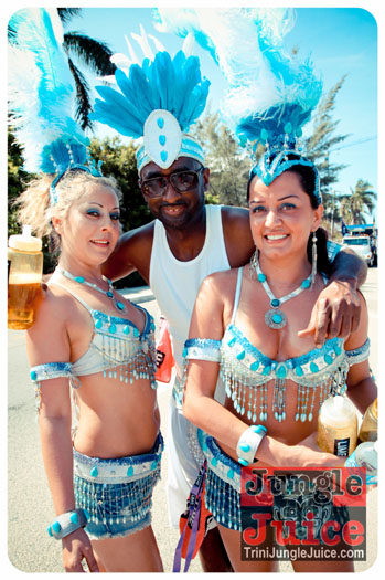 cayman_carnival_2013_part1-027