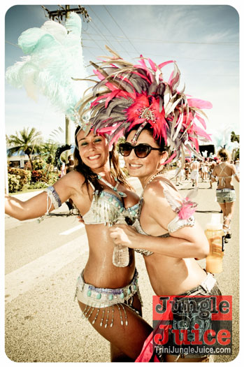 cayman_carnival_2013_part1-028