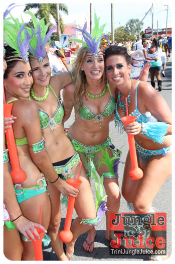 cayman_carnival_2013_part2-065