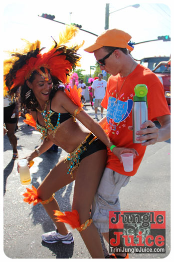 cayman_carnival_2013_part3-010