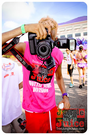 cayman_carnival_2013_part3-021