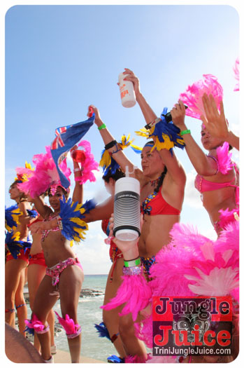 cayman_carnival_2013_part3-026