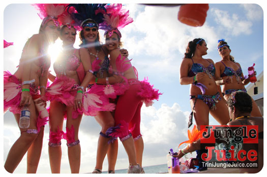 cayman_carnival_2013_part3-031