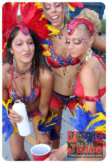 cayman_carnival_2013_part3-032