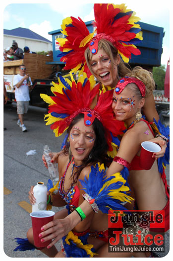 cayman_carnival_2013_part3-034