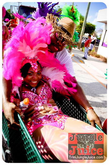 cayman_carnival_2013_part4-014