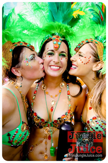 cayman_carnival_2013_part4-047