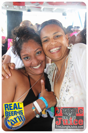 wet_wild_bikini_cruise_2013-092