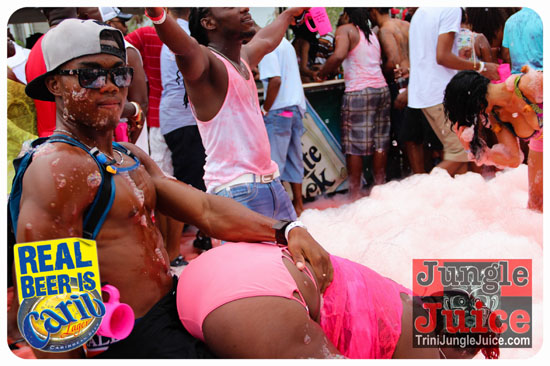 wet_wild_bikini_cruise_2013-185