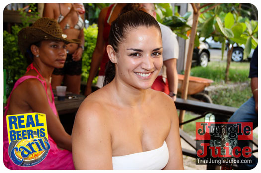 welcome_lime_umbrellas_aug9-017